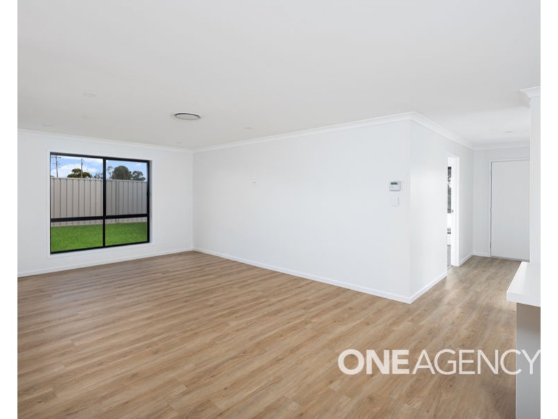 85 DEVLIN STREET, Coolamon NSW 2701