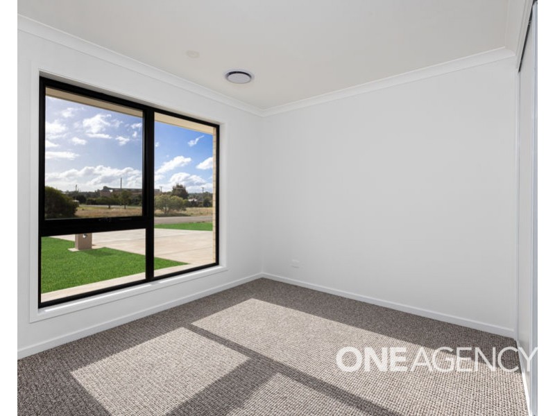 85 DEVLIN STREET, Coolamon NSW 2701