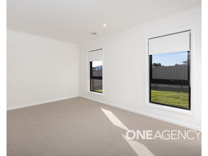 8 ZARA STREET, Gobbagombalin NSW 2650