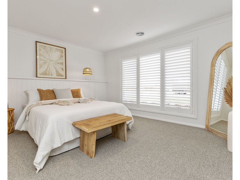 39 VALENCIA DRIVE, Gobbagombalin NSW 2650