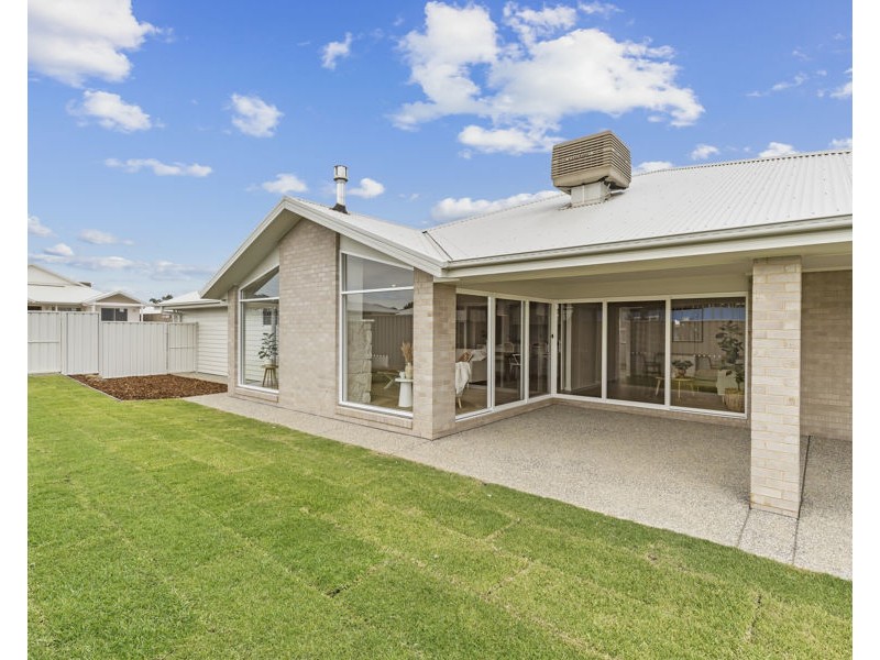 39 VALENCIA DRIVE, Gobbagombalin NSW 2650