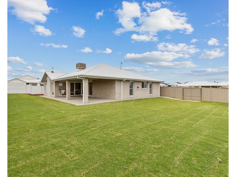 39 VALENCIA DRIVE, Gobbagombalin NSW 2650