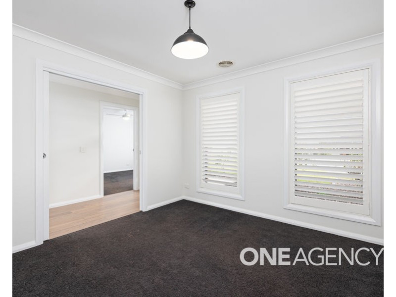 2 BARMEDMAN AVENUE, Gobbagombalin NSW 2650