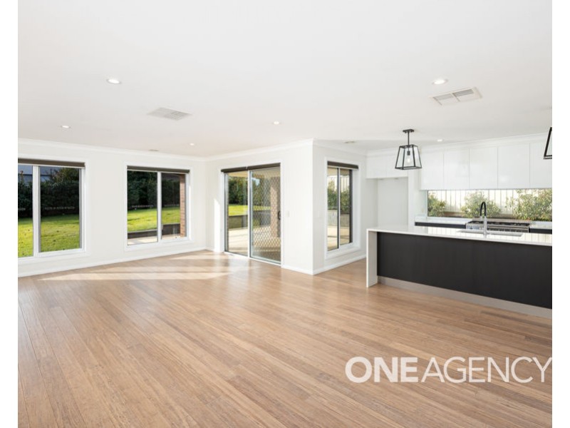 2 BARMEDMAN AVENUE, Gobbagombalin NSW 2650