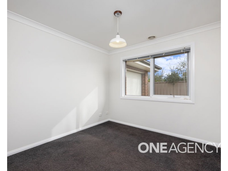 2 BARMEDMAN AVENUE, Gobbagombalin NSW 2650