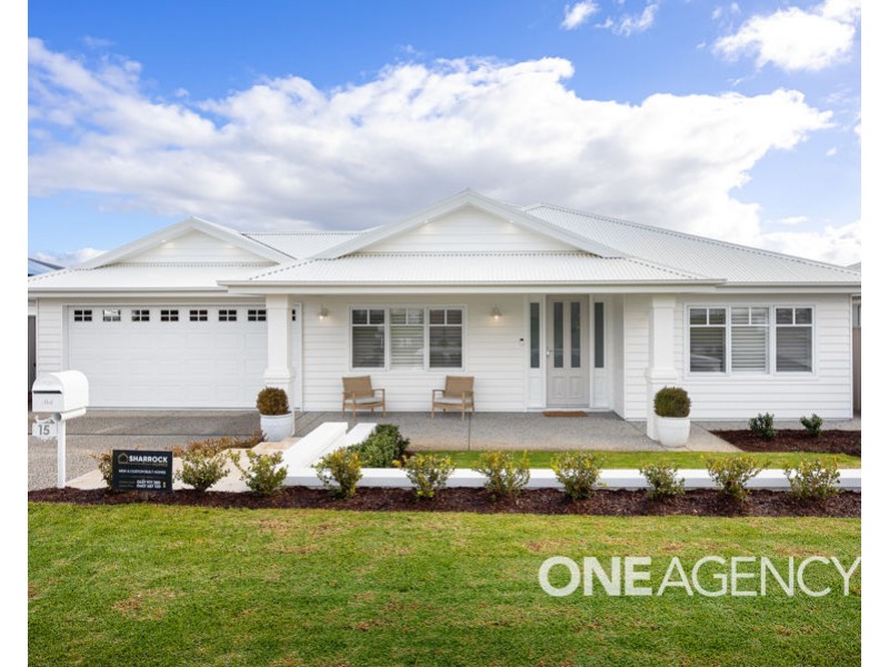15 DALLAS AVENUE, Gobbagombalin NSW 2650