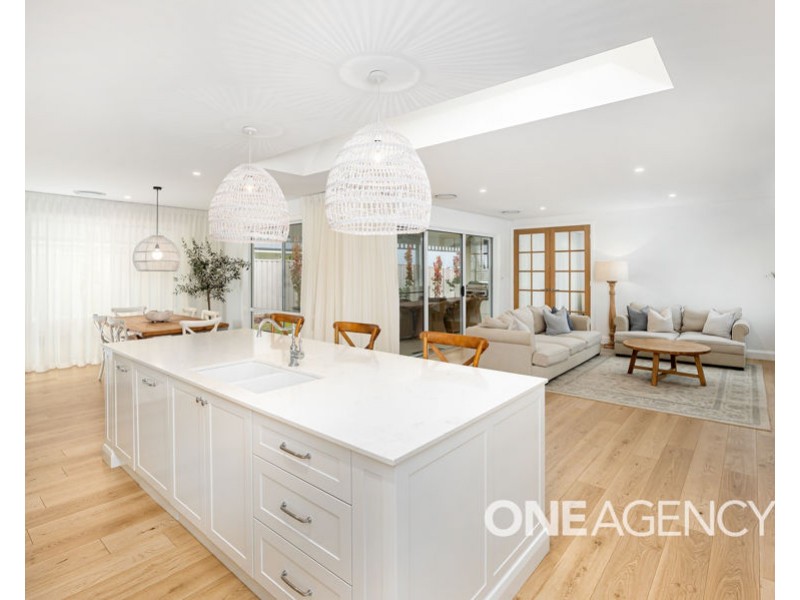 15 DALLAS AVENUE, Gobbagombalin NSW 2650