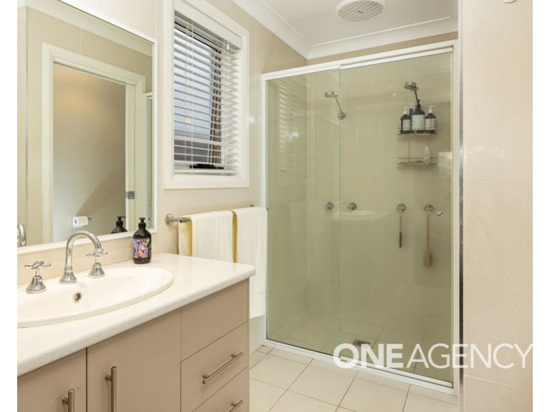 2/2 CLARENCE PLACE, Tatton NSW 2650