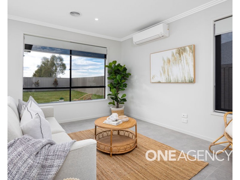 5 THE PEAKS TERRACE, Gobbagombalin NSW 2650