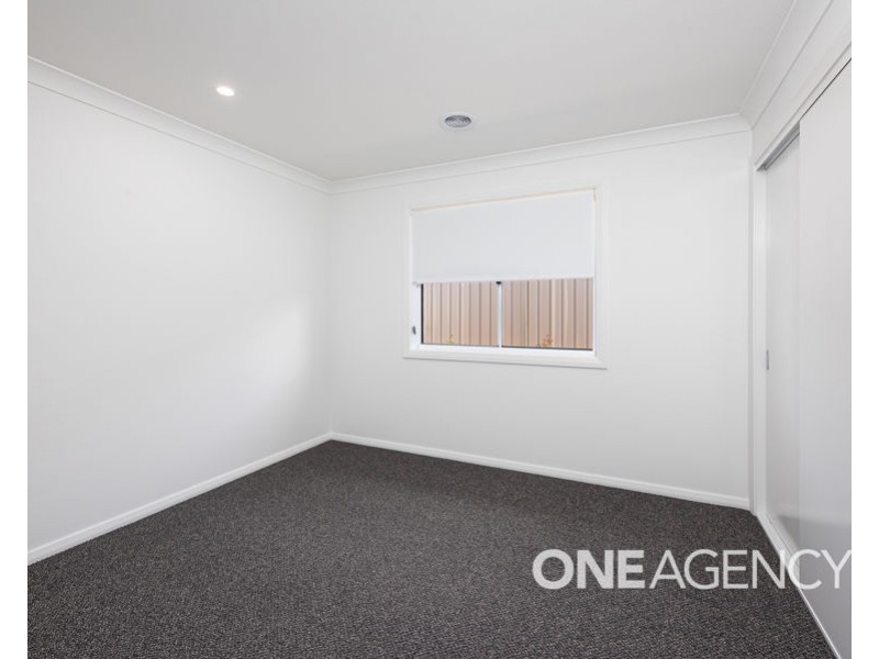 1/12 MITTA MITTA PLACE, Gobbagombalin NSW 2650