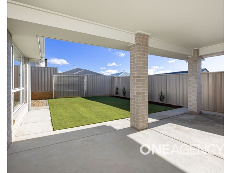 1/12 MITTA MITTA PLACE, Gobbagombalin NSW 2650