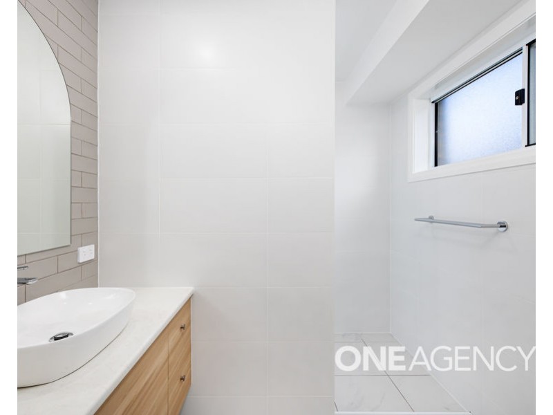 2/12 MITTA MITTA PLACE, Gobbagombalin NSW 2650