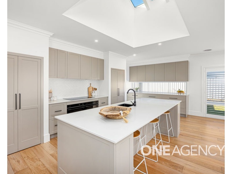25 TURRAMIA CRESCENT, Gobbagombalin NSW 2650