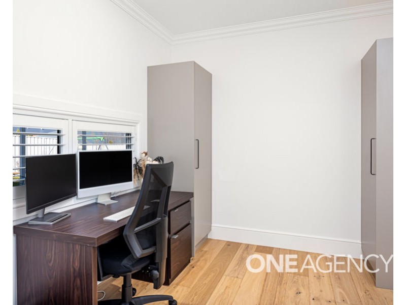 25 TURRAMIA CRESCENT, Gobbagombalin NSW 2650