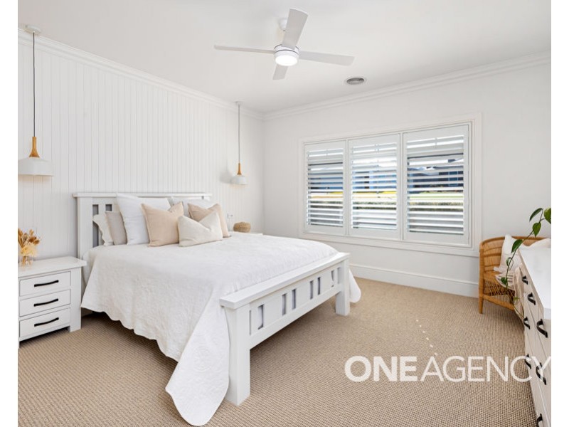 25 TURRAMIA CRESCENT, Gobbagombalin NSW 2650