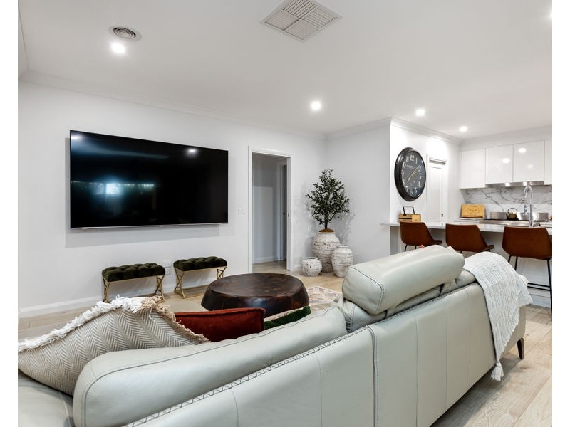 21 COPPABELLA DRIVE, Gobbagombalin NSW 2650