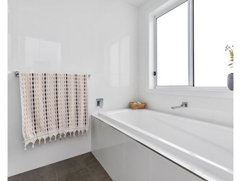 21 COPPABELLA DRIVE, Gobbagombalin NSW 2650