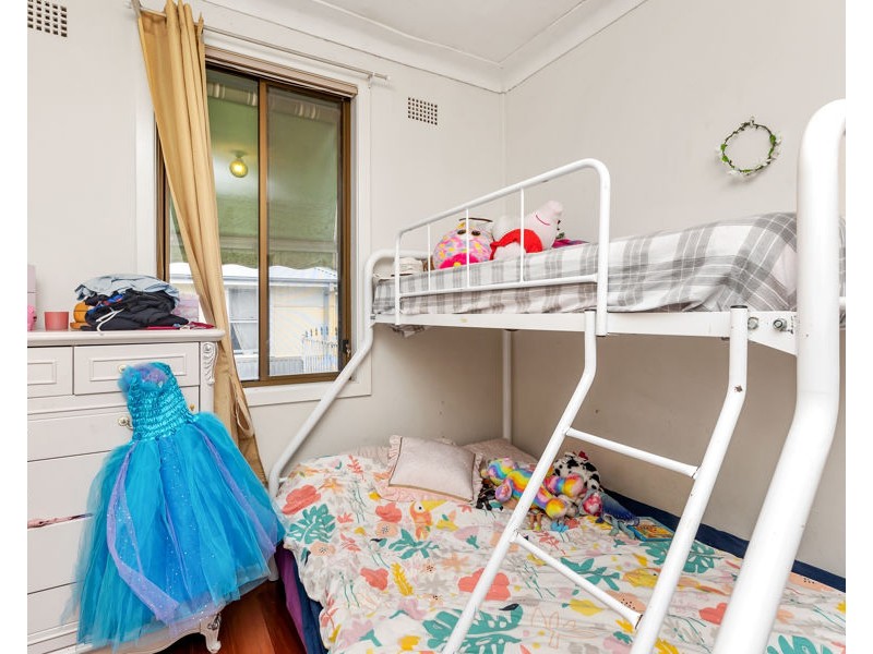 90 BOLGER AVENUE, Mount Austin NSW 2650