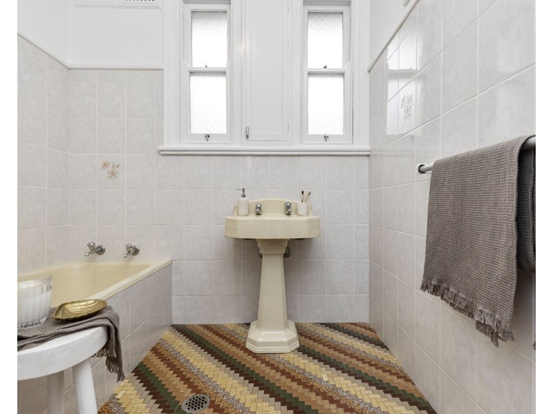 23 MAIR STREET, Turvey Park NSW 2650