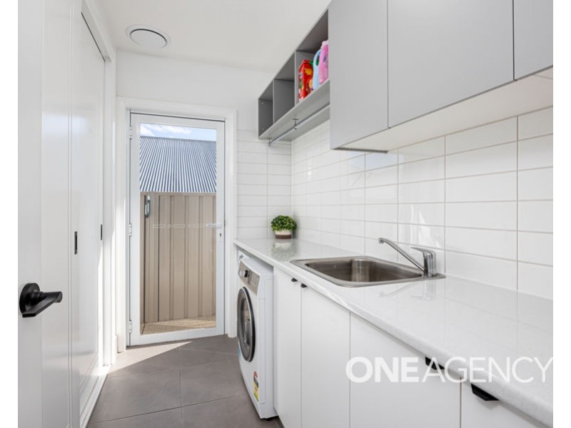 136 VALENCIA DRIVE, Gobbagombalin NSW 2650