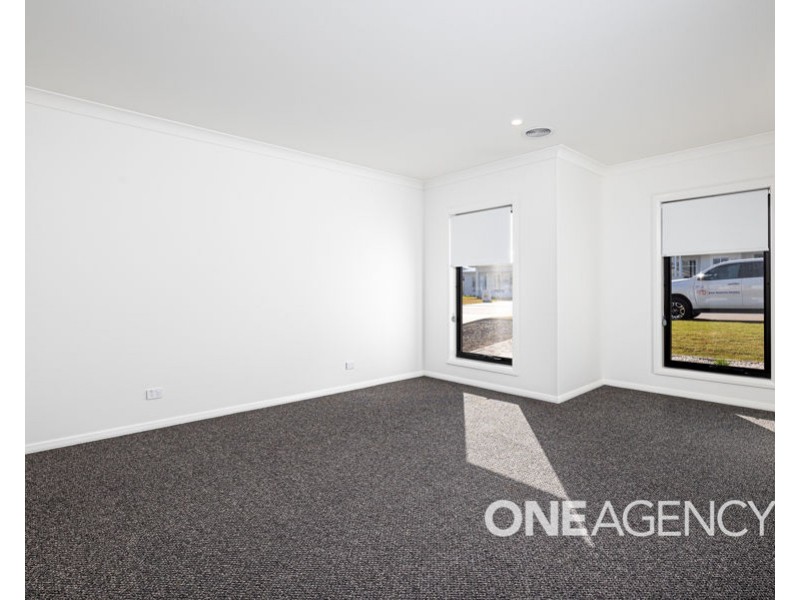 147 VALENCIA DRIVE, Gobbagombalin NSW 2650