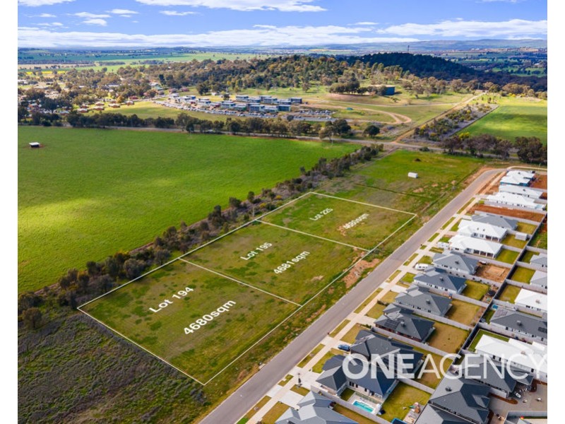 97 VALENCIA DRIVE, Gobbagombalin NSW 2650