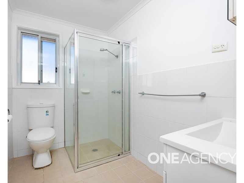 3/2 NORDLINGEN DRIVE, Tolland NSW 2650