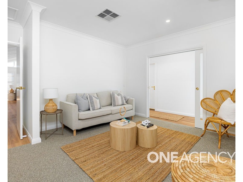 27 BONDI CRESCENT, Gobbagombalin NSW 2650