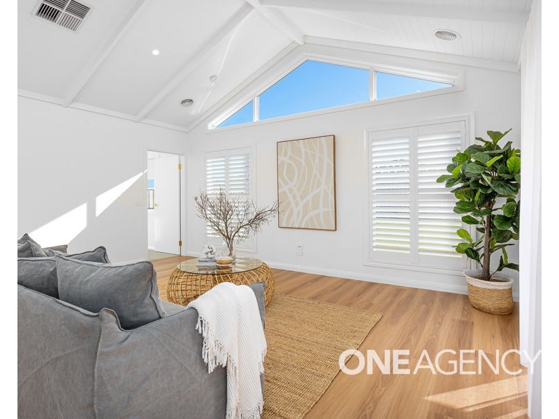 27 BONDI CRESCENT, Gobbagombalin NSW 2650