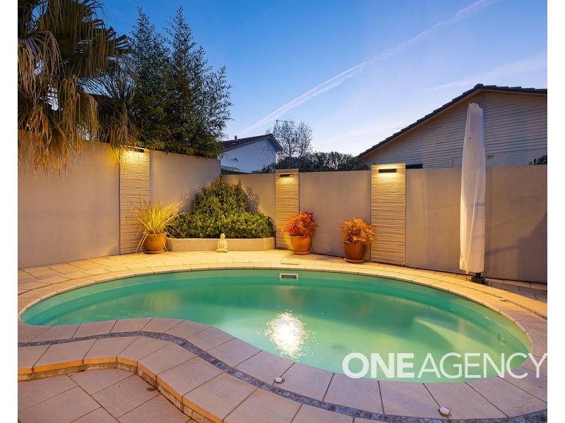 20 LAKESIDE DRIVE, Lake Albert NSW 2650