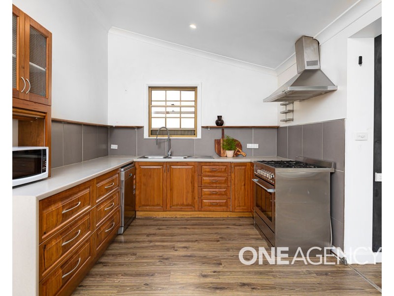 14 NORMAN STREET, Turvey Park NSW 2650