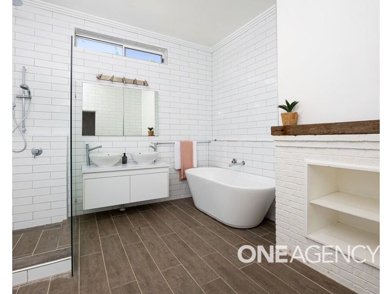 14 NORMAN STREET, Turvey Park NSW 2650