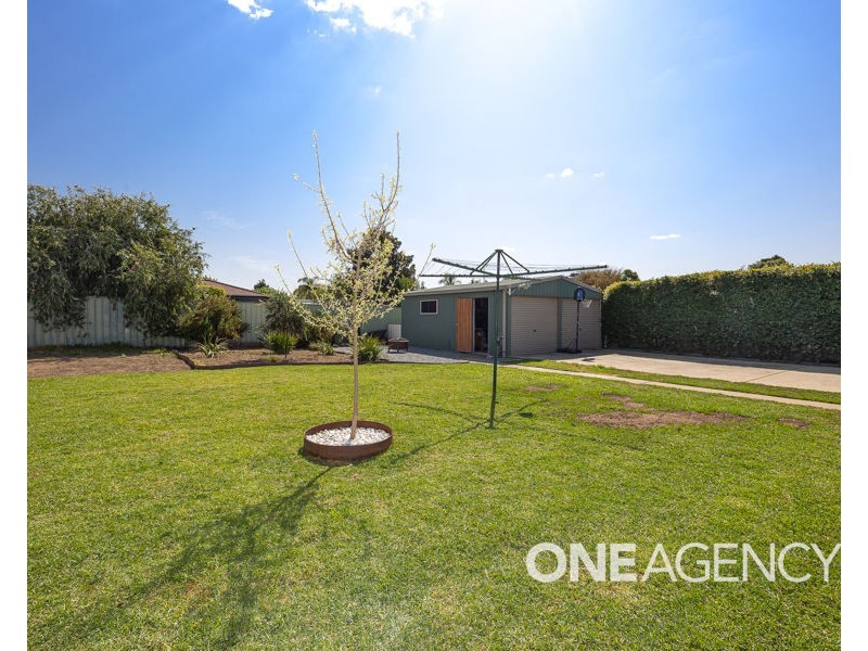 40 NARETHA STREET, Glenfield Park NSW 2650