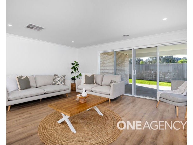 31 DURACK CIRCUIT, Boorooma NSW 2650