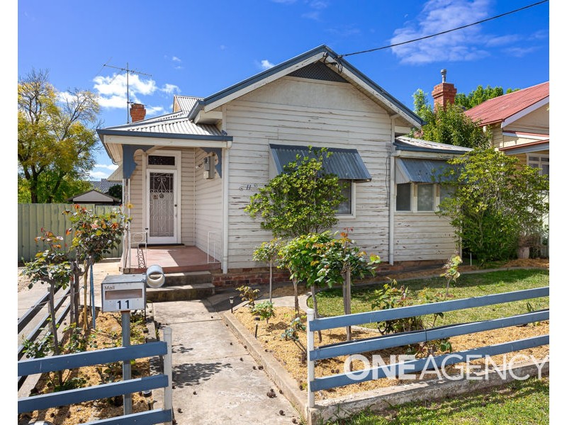 11 ROMA STREET, Wagga Wagga NSW 2650