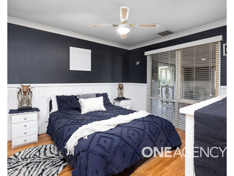 6 WAIMEA PLACE, Lake Albert NSW 2650