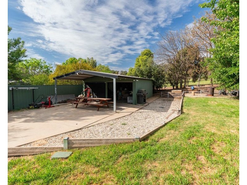 20 COPLAND STREET, Kooringal NSW 2650