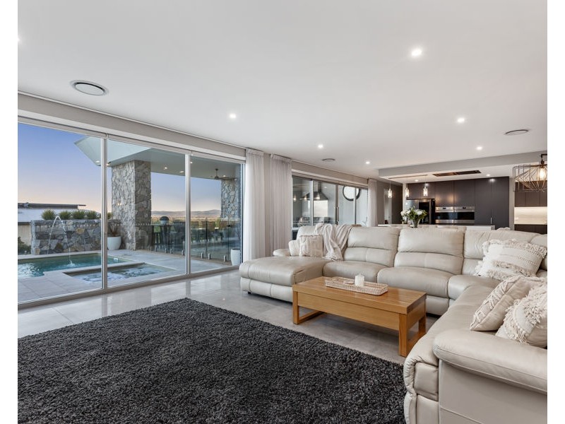 4 BULLER PLACE, Tatton NSW 2650