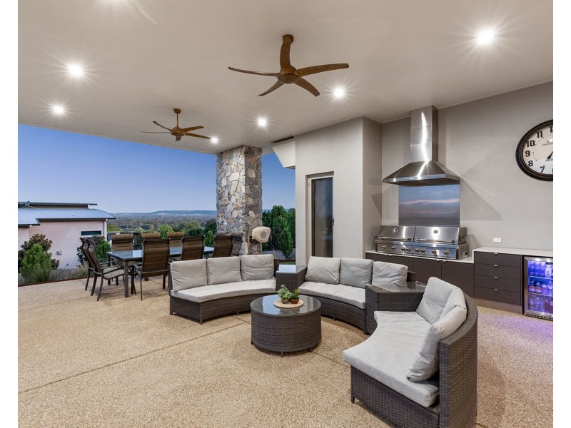 4 BULLER PLACE, Tatton NSW 2650