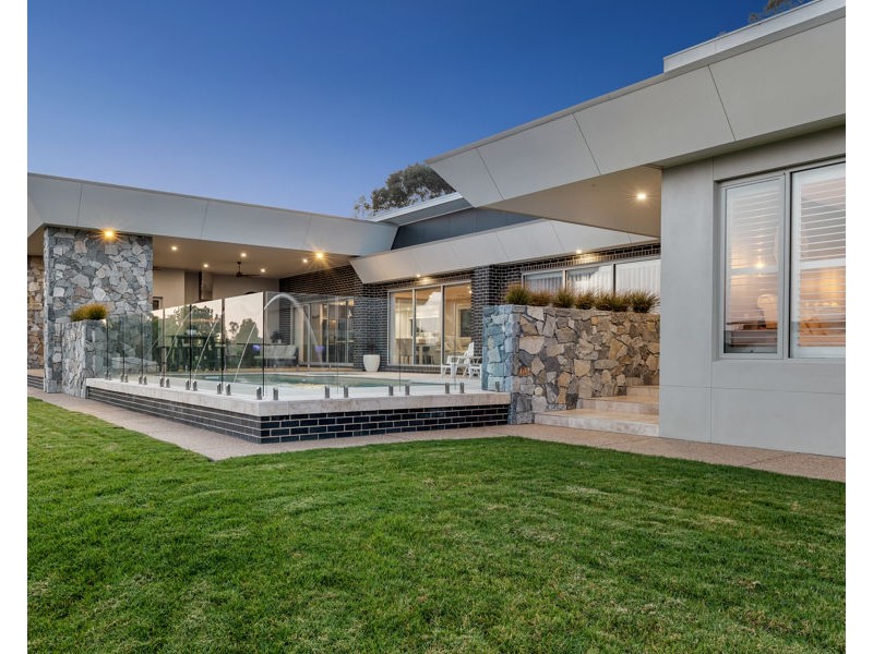 4 BULLER PLACE, Tatton NSW 2650