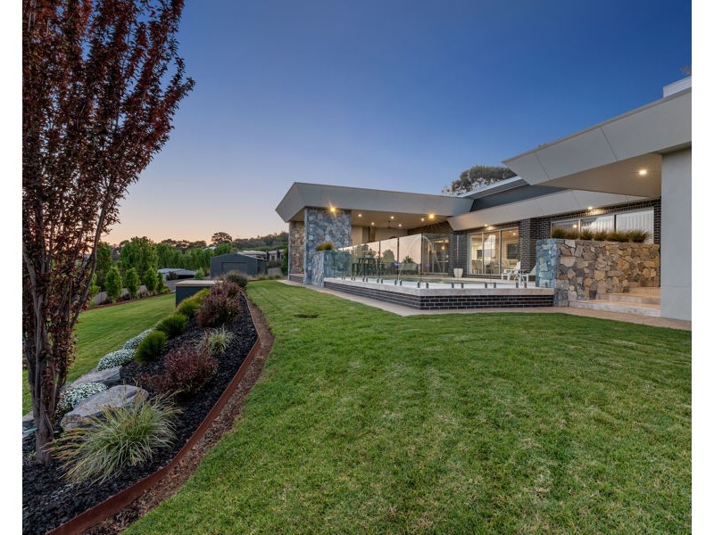 4 BULLER PLACE, Tatton NSW 2650