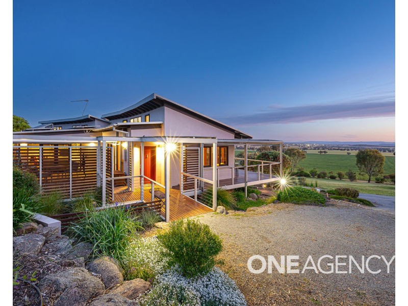 215 BRUCEDALE DRIVE, Brucedale NSW 2650