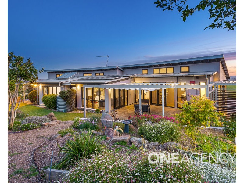 215 BRUCEDALE DRIVE, Brucedale NSW 2650