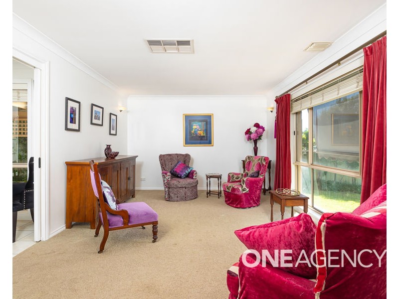 16 ROBERTS WAY, Kooringal NSW 2650