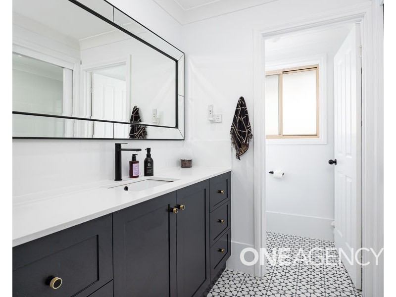 16 ROBERTS WAY, Kooringal NSW 2650