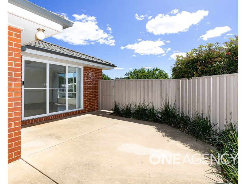 60 YARRAWAH CRESCENT, Bourkelands NSW 2650