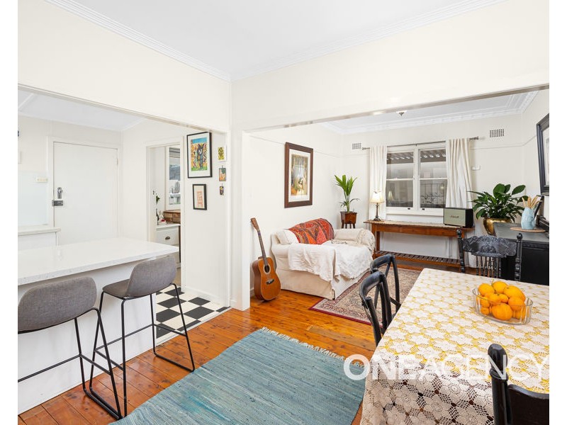 25 CROAKER STREET, Turvey Park NSW 2650