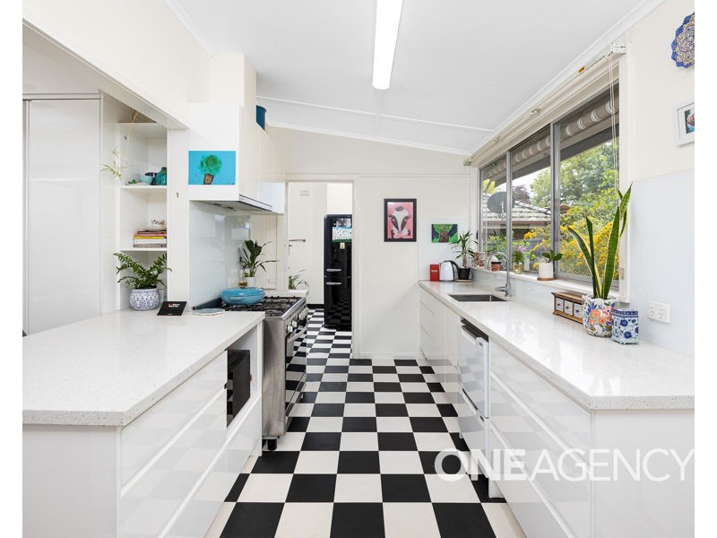 25 CROAKER STREET, Turvey Park NSW 2650