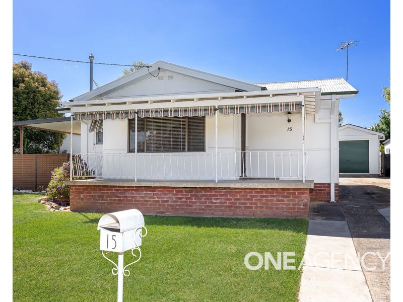 15 GOWRIE PARADE, Mount Austin NSW 2650