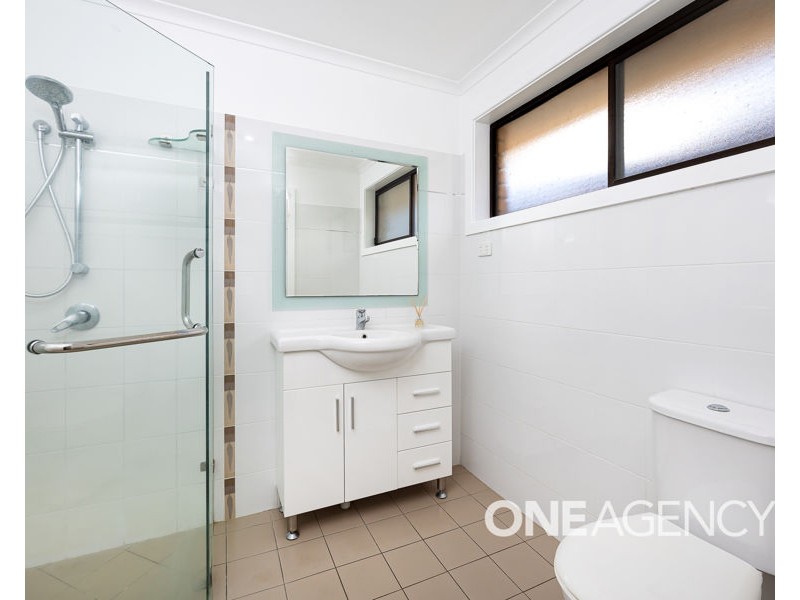 12 ROOSEVELT AVENUE, Tolland NSW 2650